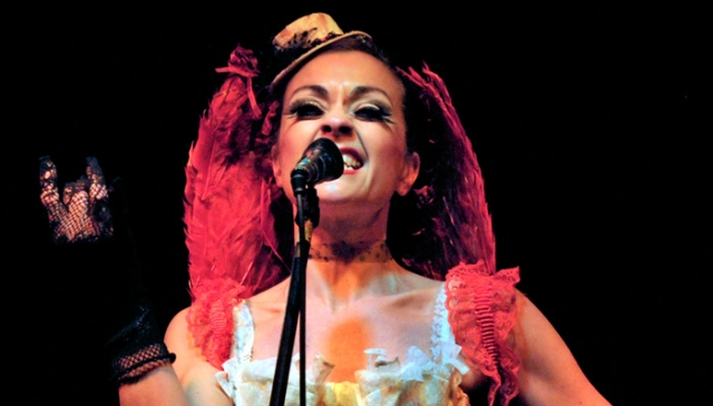 El cabaret de la mujer pájaro